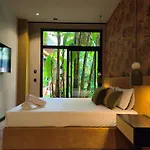 Saman Boutique Hotel