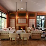 Saman Boutique Hotel