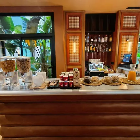 Отель Saman Boutique 4*