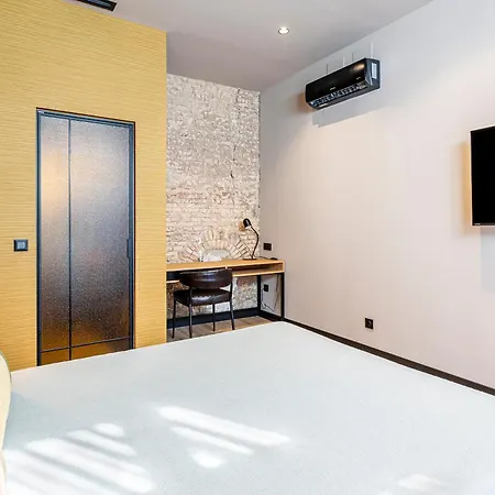 Saman Boutique 4* Valenza